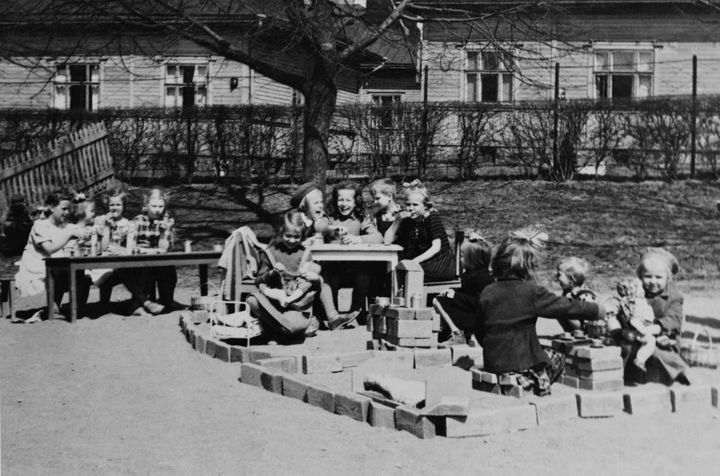 Brahen leikkipuisto 1950. Kuva: kaupunginmuseon kuva-arkisto.