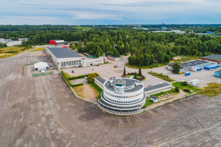 Maakaasuputken siirtoa valmistelevat työt Malminkentällä etenevät. Kuva: Lauri Rotko.