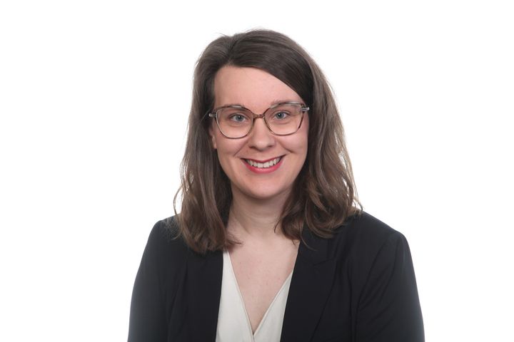 KM Laura Kanniainen väittelee tohtoriksi 22.6.2022.