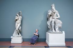Andy Freeberg: Michelangelo’s Moses and the Dying Slave, 86 ✕ 130 cm