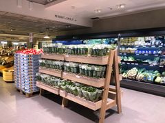 Uudistunut Food Market Herkku haluaa olla niin arjen kuin juhlankin inspiraatio. Näin ollen perustuotteiden hintatasoa on laskettu kautta linjan.
