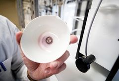 Elektroniikkaromusta talteen otettua kultaa. (Kuva: Jyväskylän yliopisto.)