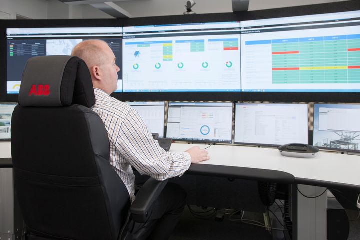 ABB:n digitaalinen etäpalvelukeskus on vastaus markkinoiden tarpeeseen uusista pilvi-, analyysi- ja ohjelmistopalveluista tuotannon ja kannattavuuden optimoimiseksi. Suomessa ABB tarjoaa digitaalisia etäpalveluita Helsingin lisäksi myös Vaasasta. Tänä vuonna yhtiö avaa kaikkiaan 10 keskusta eri puolille maailmaa.