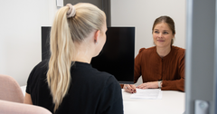 Ansökningssäsongen för sommarjobb är som hetast nu. De första tecknen förutspår att det blir ett livligt sommarjobbsutbud precis som förra året.