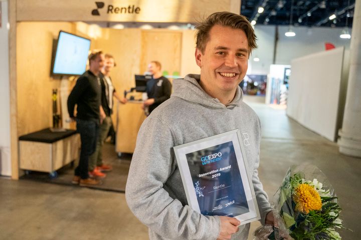 GoExpo Winter Innovations -kilpailun voitti Rentle. Kuvassa toimitusjohtaja Tuomo Laine. Kuva: Vesa Koivunen.