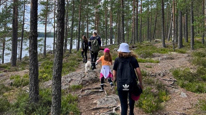 Ilo auttaa -lahjoituskohteet on valittu tänä vuonna asiakkaiden tekemien ehdotusten pohjalta. Ulkoilupaikkoja on lahjoituksen piirissä kahdeksan eri puolilta Keski-Suomea. Kuva: Milja Pentti.