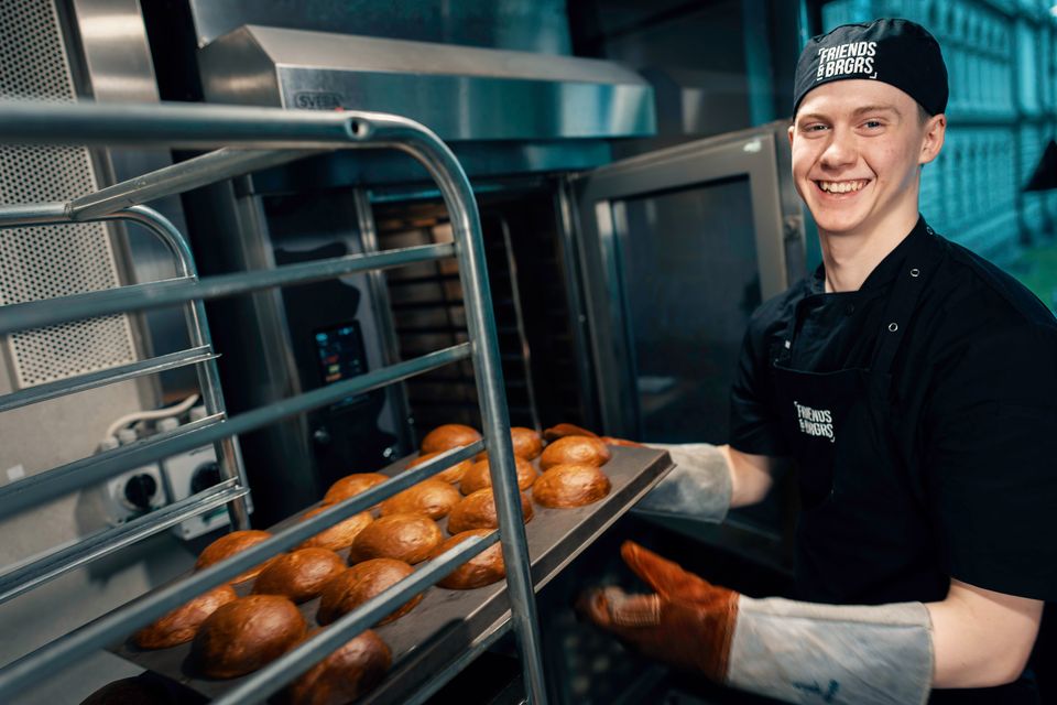 Leipomot ovat tärkeä osa Friends & Brgrsia