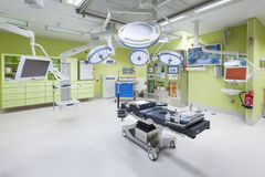 Osaston U2 leikkaussali on erityisvarusteltu palovammapotilaiden leikkauksia varten. Kuva: Tero Hanski, HUS