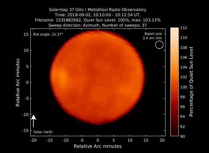 Aurinkokartta on otettu 2.9.2018. Kartan värit ovat vain visualisointia varten. Kartan vasemmassa reunassa on havaittavissa heikko radiokirkastuma, mikä näkyy kartalla haalean keltaisena alueena. Kuva: Metsähovi