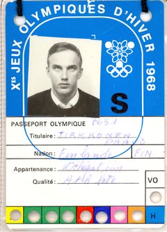 SaPKossa hienon uran tehneen Paavo Tirkkosen kisapassi Grenoblen olympialaisista 1968.