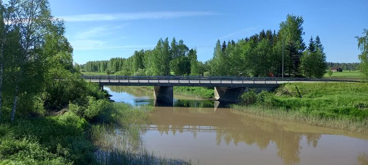 Taasianjoen sillan peruskorjauksen aikana sillalla on 30 km/h nopeusrajoitus.