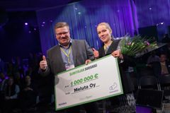 Ensimmäistä kertaa jaetun Sijoittajan suosikki -palkinnon vastaanottivat Meluta Oy:n hallituksen puheenjohtaja Markku Salmela ja Business Developer Pauliina Peltola.