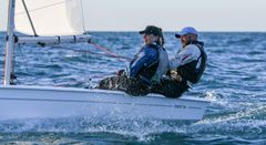 Vauhdikkaita 14–27-jalkaisia Firstejä on saatavissa vielä ensi kesäksi, kerrotaan Ajola Yachtsista, joka maahantuo Beneteau-purjeveneitä.
Kuva: Ana Šutej ja Andraž Mihelin