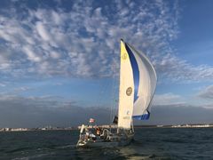 Golden Globe Race -yksinpurjehduskisan Tapio Lehtinen purjehtii S/Y Asterialla. Se on yhdysvaltalaisen veneensuunnittelutoimisto Sparkman & Stephensin suunnittelema, Italian Livornossa vuonna 1965 rakennettu Gaia 36.