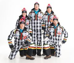 Kuvatiedot: Ski Sport Finlandin alppimaajoukkueen urheilijat Merle Soppela (vas. ylhäällä), Samu Torsti, Marcus Sandell, Santeri Paloniemi (vas. alhaalla) ja Andreas Romar. Kuva: Sami Välikangas.