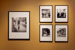 Vy från utställningen "En blick på Helsingfors - Volker von Bonins fotografier" i Villa Hagasund . Bild: Maija Astikainen / Helsingfors stadsmuseum.