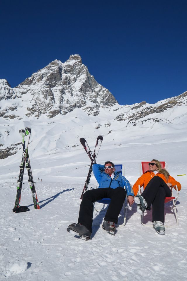 VALLE D AOSTA-Relax davanti al Cervino (foto Enrico Romanzi)-0714