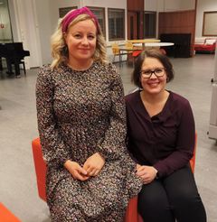 Erilliset erityisopettajan opinnot tehneiden Eveliina Övermarkin (vas.) ja Annika Ojalan mukaan koulutus vastasi hyvin osaamistarpeeseen.