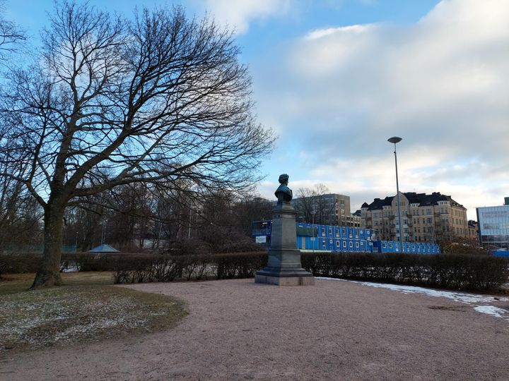Kaisaniemenpuisto palaa korjausten myötä vähitellen entiseen loistoonsa kaupungin eräänä tärkeimmistä viheralueista. Kuva: Juha Raisio