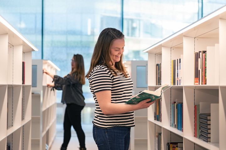The Helsinki City Library network will resume its loan services at close to a eleven locations on 8 May. Photo: Andrey Shadrin