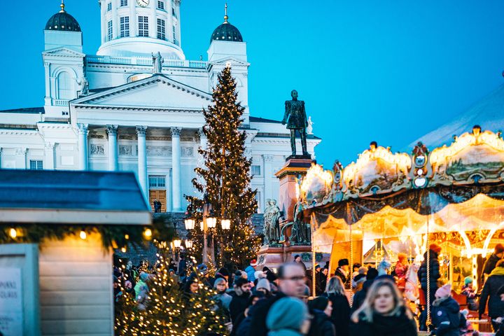 Tuomaan Markkinat jälleen Senaatintorilla 2. joulukuuta alkaen. Kuva: Jussi Hellsten