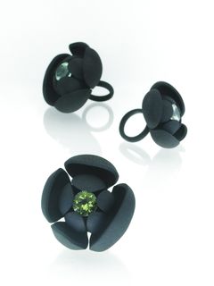 Dekadenz, Kirsti Doukasin oma kokeellinen 3D-korumallisto