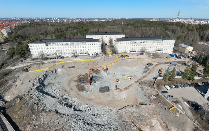 Laakson sairaala-alueen työmaa huhtikuussa 2023. Kuva: Destia.