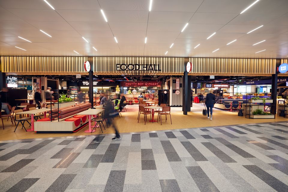 finavia_helsinki_airport_food_hall_2