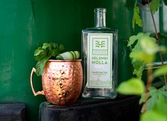 Nolla Muuli
5 cl Helsinki Nolla -tislettä
1,5 cl tuoretta sitruunamehua
1,5 cl sokerilientä
Muteman Ginger Beer -inkivääriolutta
Nolla Muulin voi rakentaa kuparimukiin tai pitkään highball-lasiin. Täytä lasi jäillä, kaada ainekset lasiin, täytä lasi Muteman Ginger Beer -inkiväärioluella ja sekoita lusikalla kevyesti. Koristele mintun oksalla ja kurkun kuorella.