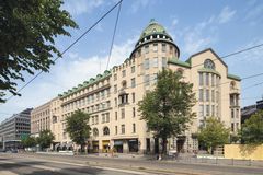 Uusi ylioppilastalo oli Wivi Lönnin ja Armas Lindgrenin
ensimmäinen yhteistyö. Kuva: Aukusti Heinonen
