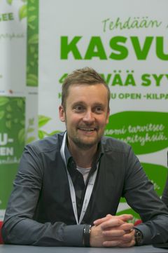 Kasvu Open tuomariston puheenjohtaja Pekka Pirttiaho
