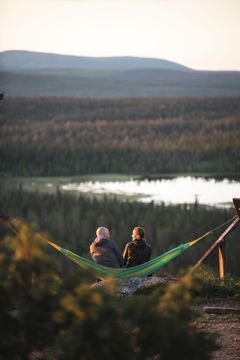 Maisemaa riippukeinusta Sallan kansallispuistoon. Kuva: Eeva Mäkinen