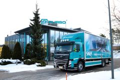 Nokialainen Purso sai tuoreella yrityskaupalla tuotevalikoimiinsa hollantilaisen Nedal Aluminiumin suurikokoiset alumiiniprofiilit ja samalla uusia markkina-alueita.