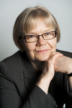 Professori, ylilääkäri Eija Kalso (Kuva: Helsingin yliopisto / Veikko Somerpuro)