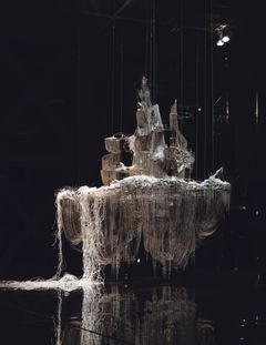 Lee Bul
After Bruno Taut (Beware the sweetness of things), 2007.
Crystal, glass and acrylic beads on stainless-steel armature, aluminum and copper mesh, PVC, steel and aluminum chains.
258 x 200 x 250 cm (width and depth slightly variable)