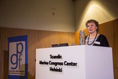 Kuva 1. Vuoden yleislääkäri Anneli Kuusinen-Laukkala