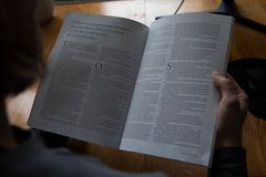 Artikeln ”Kadonneiden laiva” av journalisten Taina Tervonen, som vann 2020 Priset för utvecklingsjournalistiken, krävde flera års arbete. Artikeln publicerades i september 2019 i tidskriften Image. Foto: Maria Santto