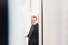 Verkkorautakauppa Taloon.com avaa ensimmäisen palvelumyymälänsä Vantaan Tammistoon lauantaina 22. huhtikuuta. Kuvassa toimitusjohtaja Kimmo Lähteenmäki. HANDOUT Kuvaaja: Sami Heiskanen