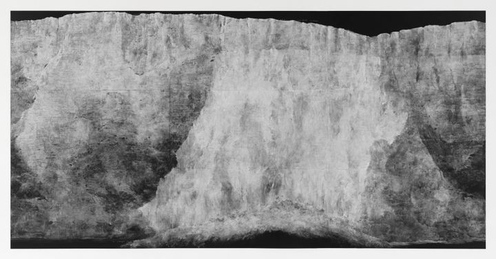 Tacita Dean: Chalk Fall, 2018.
Chalk on blackboard, 366 cm x 732 cm.
Courtesy of the Artist, Frith Street Gallery, London and Marian Goodman Gallery, New York/ Paris.
Photograph: Fredrik Nilsen
