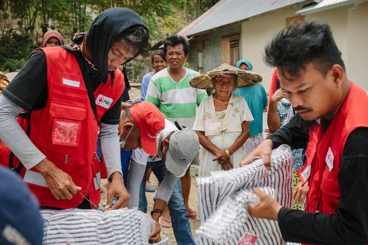 Efter bössinsamlingen behövdes katastroffonden direkt, då jordbävningen och den efterföljande tsunamin härjade på Sulawesi och förstörde 160 000 människors hem. Foto: Benjamin Suomela / Finlands Röda Kors