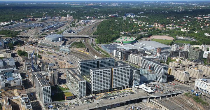 Helsingin Messukeskus ja Mall of Tripla sijaitsevat kivenheiton päässä toisistaan.