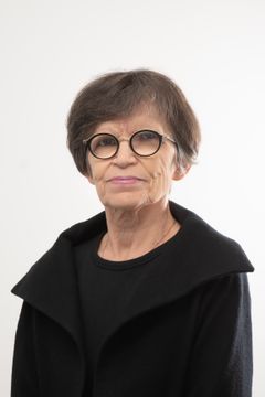 Kouluneuvos, KM Taina Lehtonen väittelee kasvatustieteen tohtoriksi perjantaina 17.2.2023 Kokkolan yliopistokeskus Chydeniuksessa. Kuva: Hehkuva / Krista Järvelä