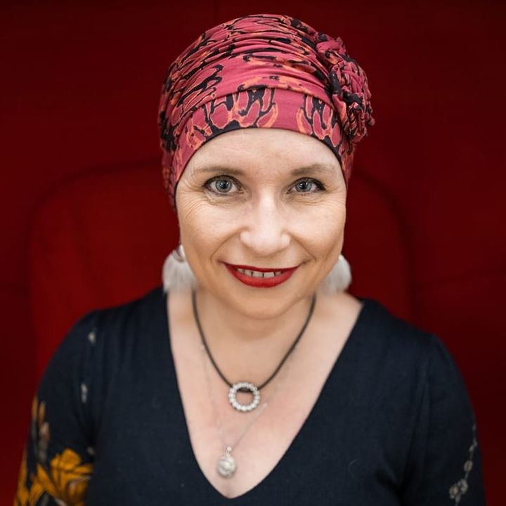 - CVT eli Complete Vocal Technique on kokonaisvaltaisen äänenkäytön tekniikka sanan varsinaisessa muodossa, sanoo Sari Sanneli Alakulppi. Kuva Satu Mali.
