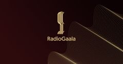 Kaupallisen radion 35v-juhlavuoden kunniaksi RadioGaala on saanut uuden logon ja visuaalisen ilmeen. Siinä on haettu inspiraatiota kansainvälisistä palkintokilpailuista sekä korostetaan ääniä ja persoonia mikrofonin takana.