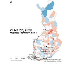 Väestön suhteellinen muutos kunnittain 28. maaliskuuta 2020 suhteessa vertailuajankohtaan (1-7. Helmikuuta 2020). Mustat pisteet kuvaavat suurimpia kaupunkeja ja valkoiset neliöt manner-Suomen kuntia, joissa on suhteellisesti eniten mökkejä. Kaavio: Elias Willberg et al.