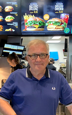 McDonald's-yrittäjä Hannu Summanen.