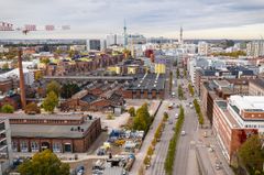 A view of the Pasila Train Factory area. The object of the competition, the Electric Train Building property on Teollisuuskatu, is featured in the middle. Photo: Ufacik & Partners Oy