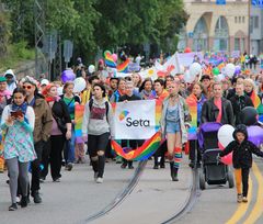 Valtakunnallinen Seta Helsinki Pridessa 2017.