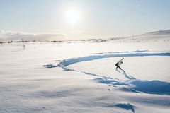 Tunturijärven jäälle aurattiin luisteltava alue. Photocredit: Kai Kuusisto / Red Bull Content Pool