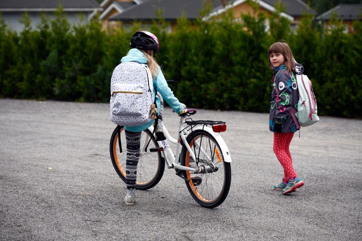 Vuosina 2011–2020 liikenteessä kuoli 72 lasta. Heistä 18 kulki jalan ja 8 polkupyörällä. Kuva: Mostphotos, Barbro Wickström.